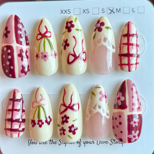 65 Press On Nail Set Size S