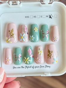 33 Press On Nail Set Size M/1