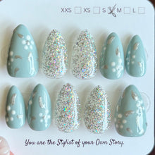 22 Press On Nail Set Size S/2
