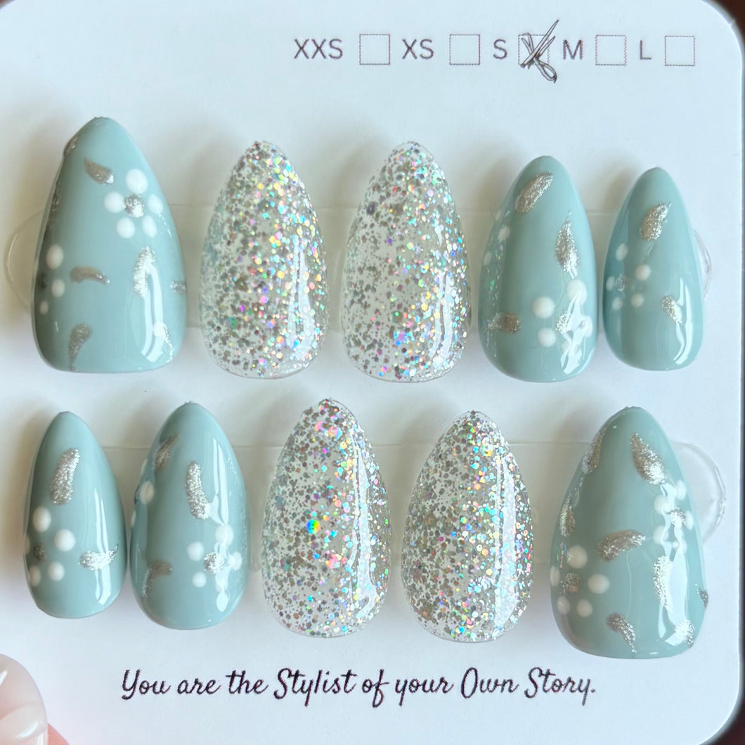 22 Press On Nail Set Size S/2