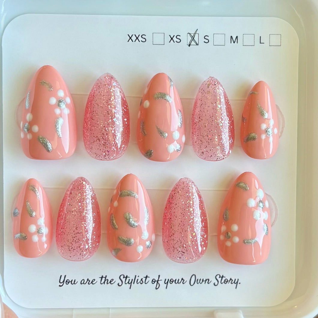 43 Press On Nail Set Size XS/3