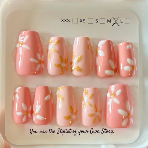 15 Press On Nail Set Size M