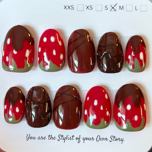66 Press On Nail Set Size S