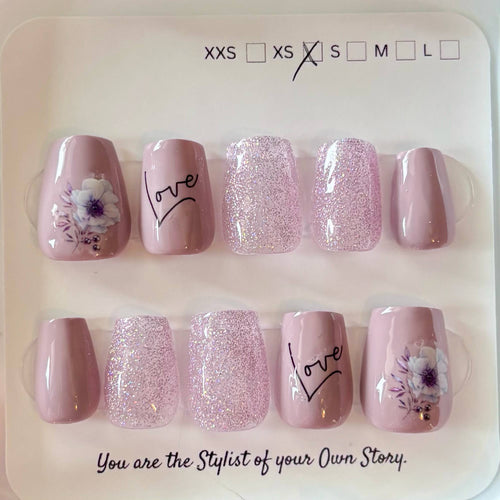 21 Press On Nail Set Size XS